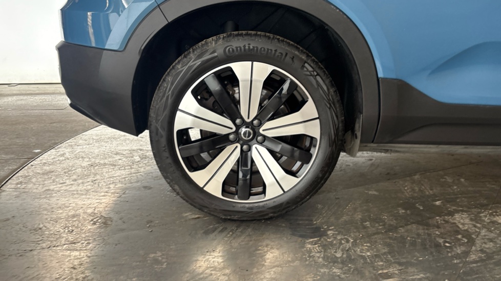 VOLVO XC40 Image 19