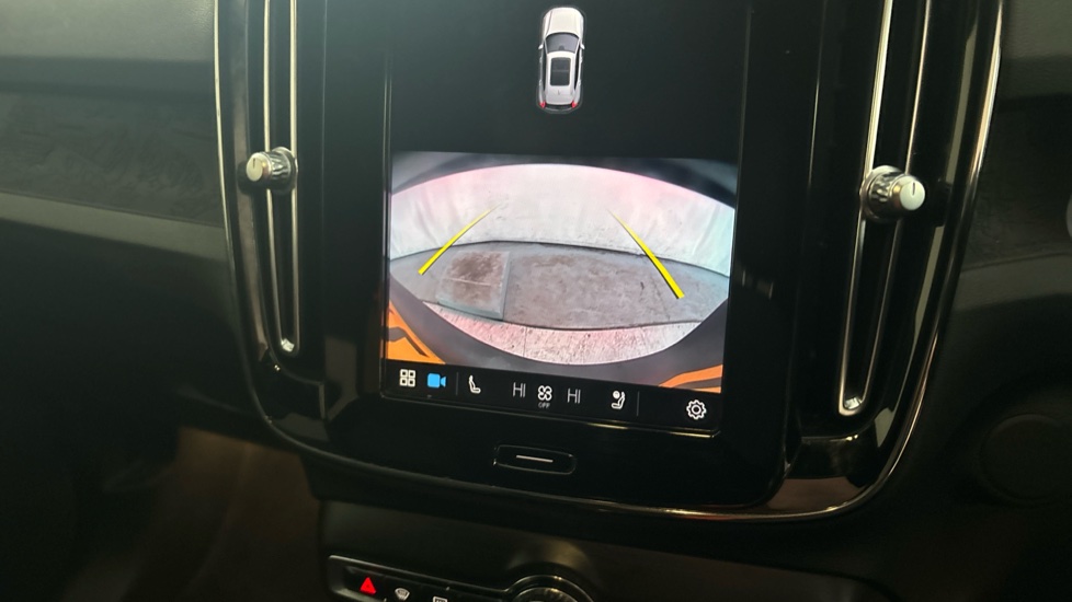 VOLVO XC40 reverse camera