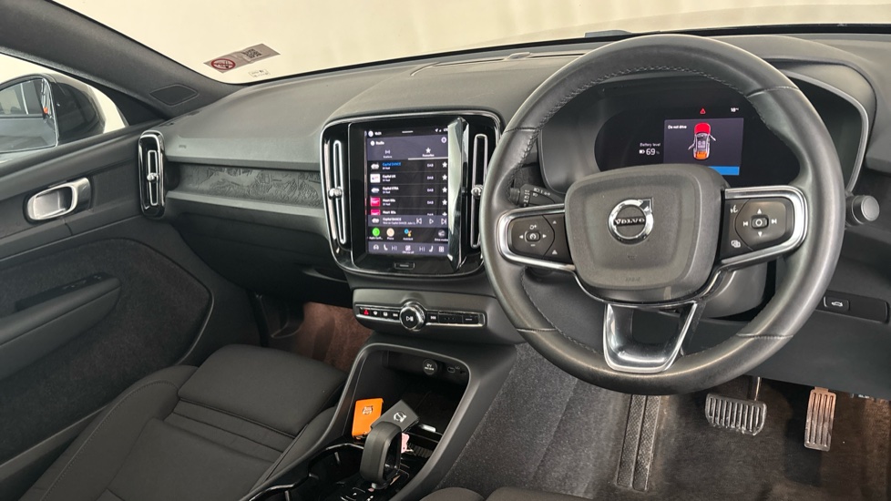 VOLVO C40 Image 9