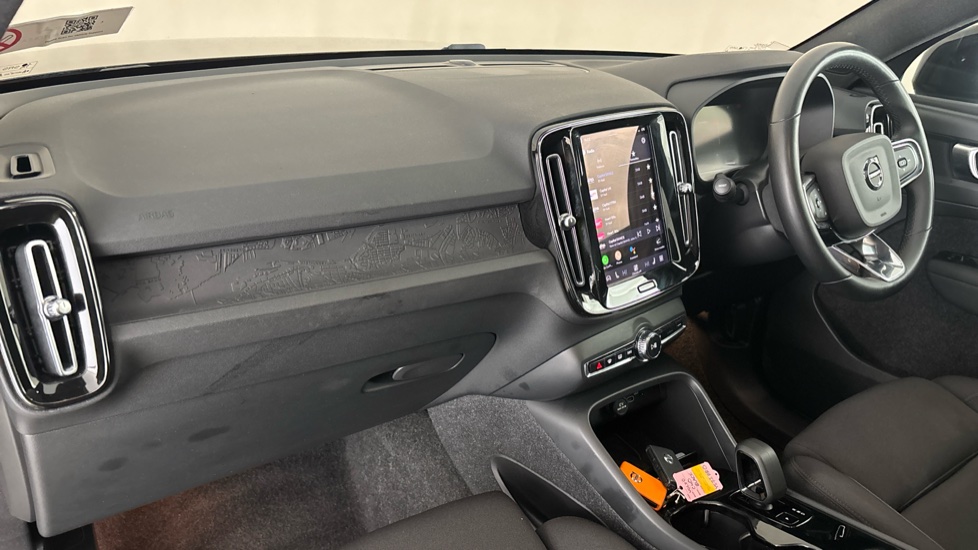 VOLVO C40 Image 10