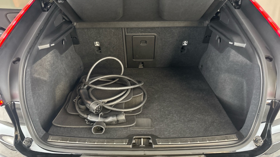 VOLVO C40 Image 15