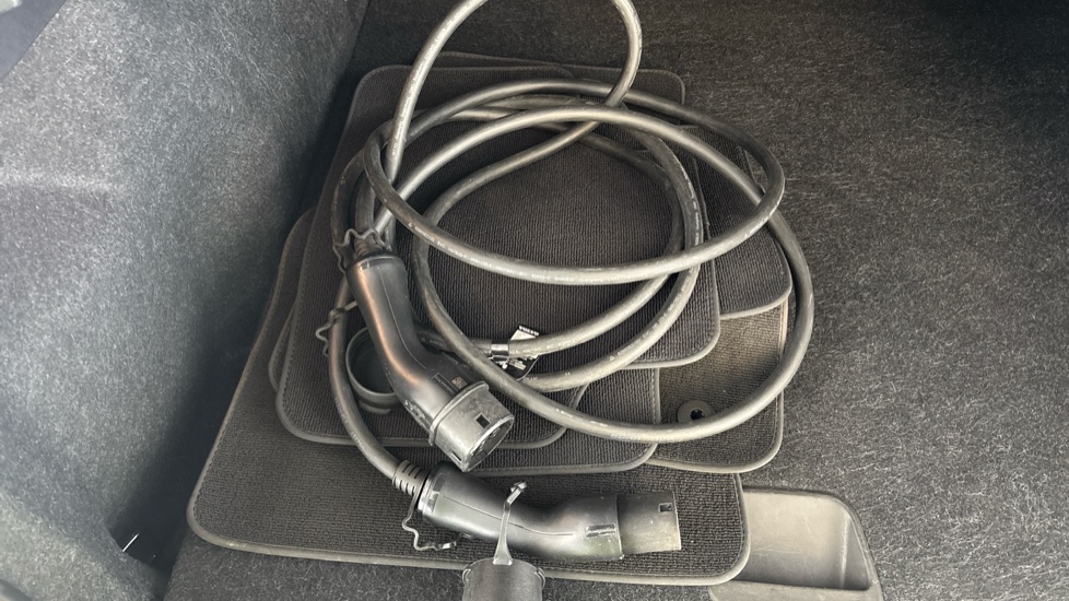 VOLVO C40 Image 22