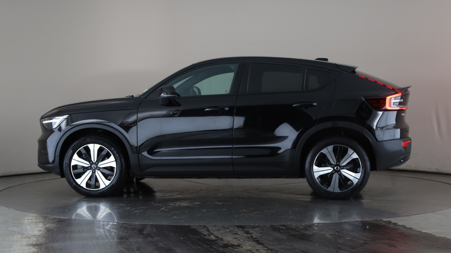 170kW Recharge Core 69kWh 5dr Auto