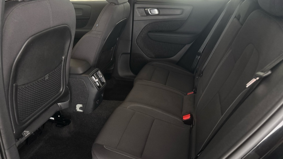 VOLVO C40 Image 14