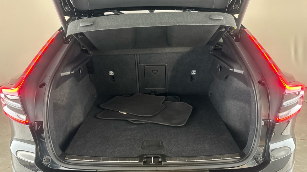VOLVO C40 Image 15