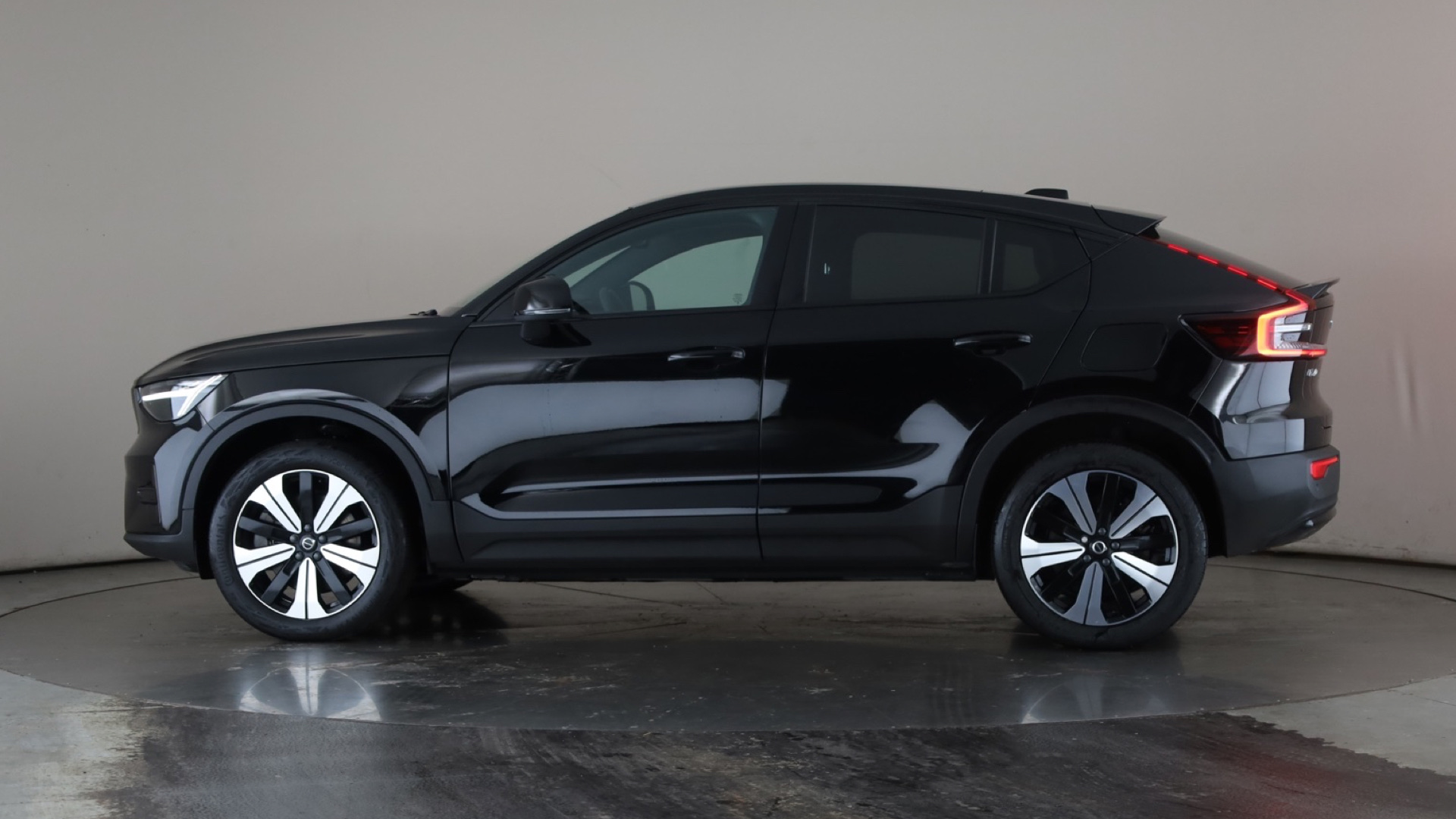 170kW Recharge Core 69kWh 5dr Auto