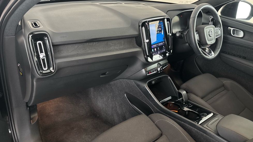 VOLVO C40 Image 10