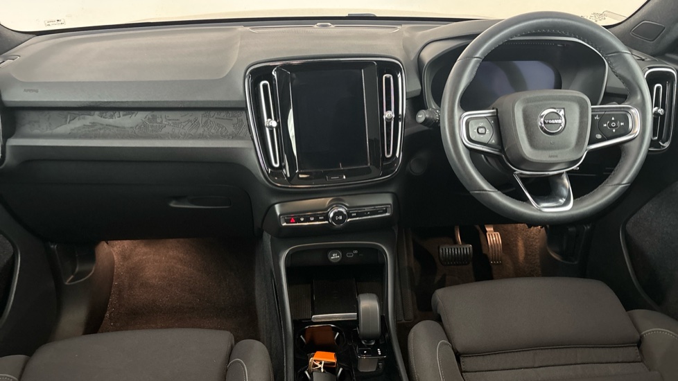 VOLVO C40 Image 11