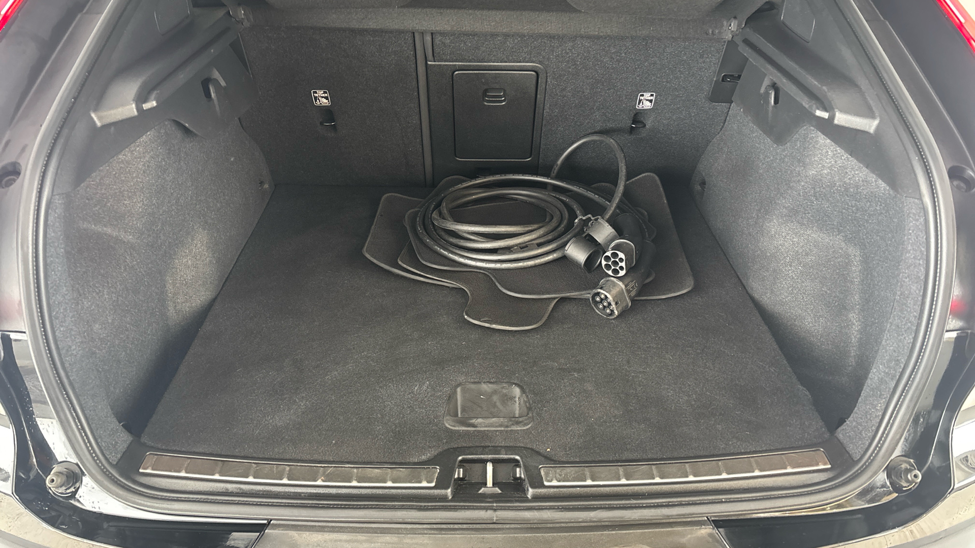 Volvo C40 170kW Recharge Core 69kWh 5dr Auto
