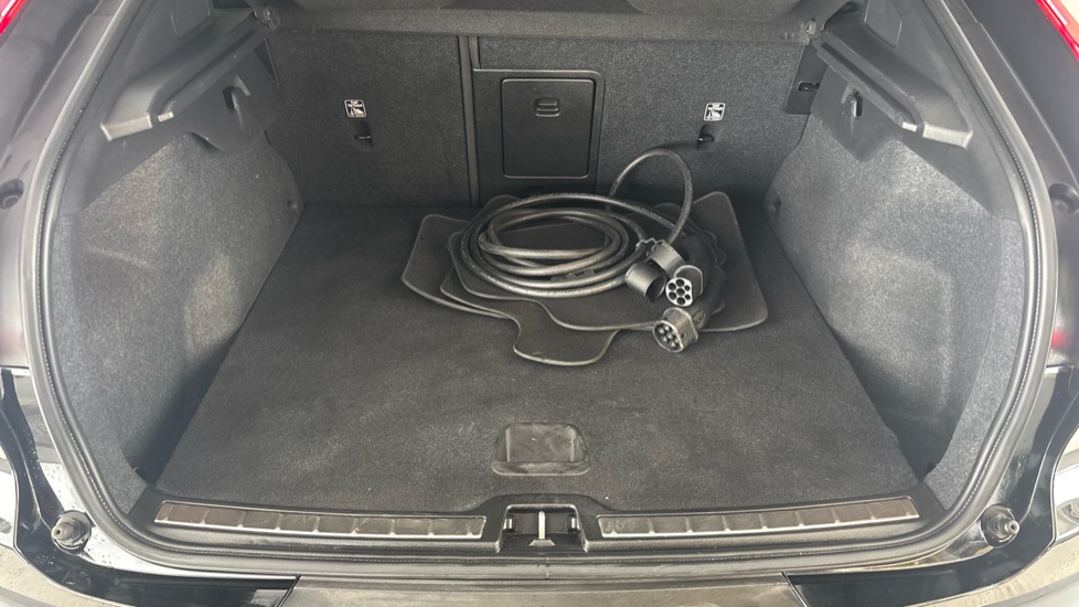 VOLVO C40 Image 15