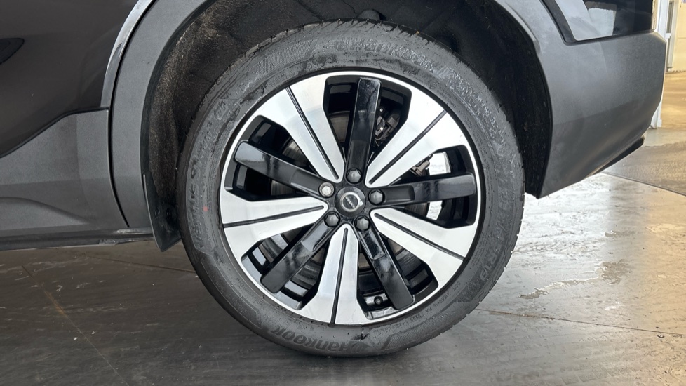 VOLVO C40 Image 18