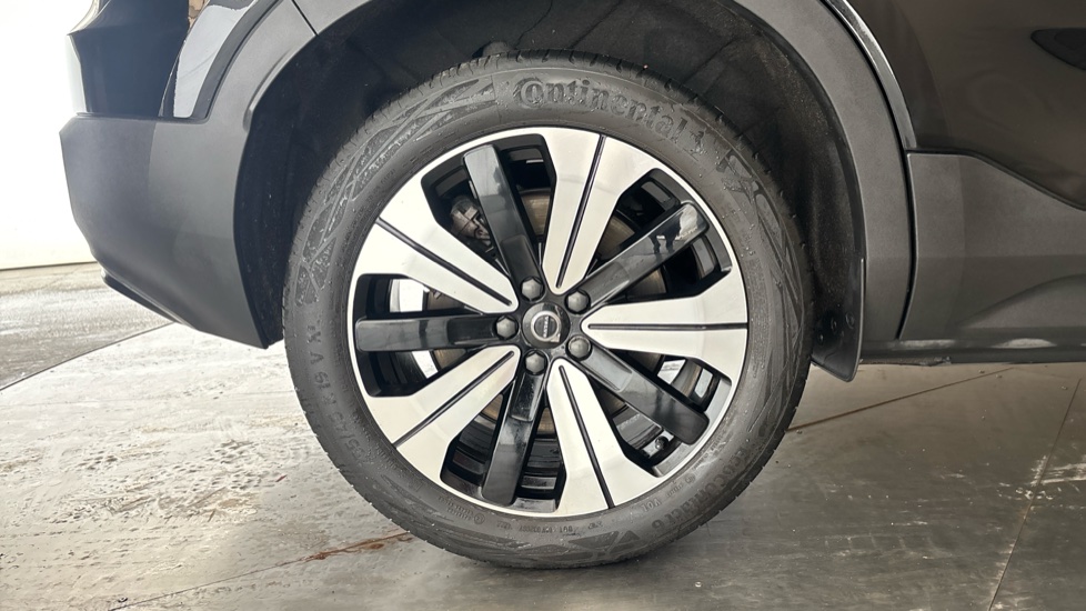 VOLVO C40 Image 19