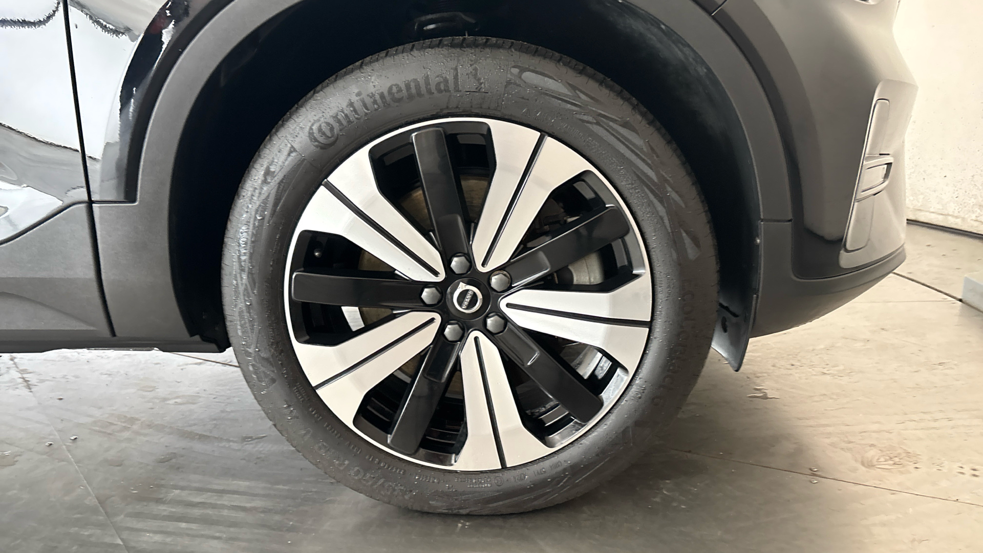 Volvo C40 170kW Recharge Core 69kWh 5dr Auto