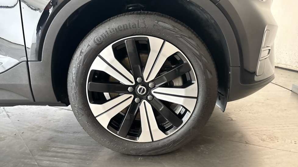 VOLVO C40 Image 20