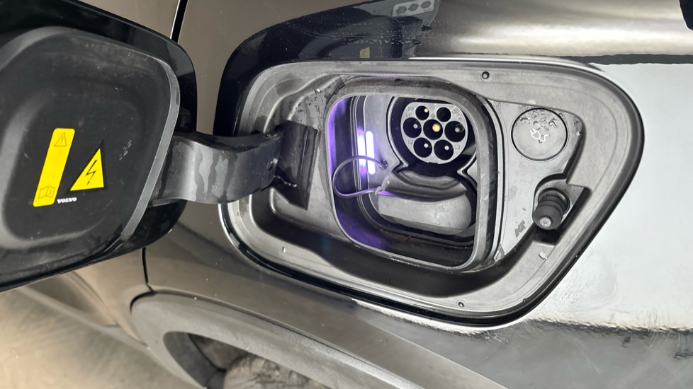 VOLVO C40 Image 21