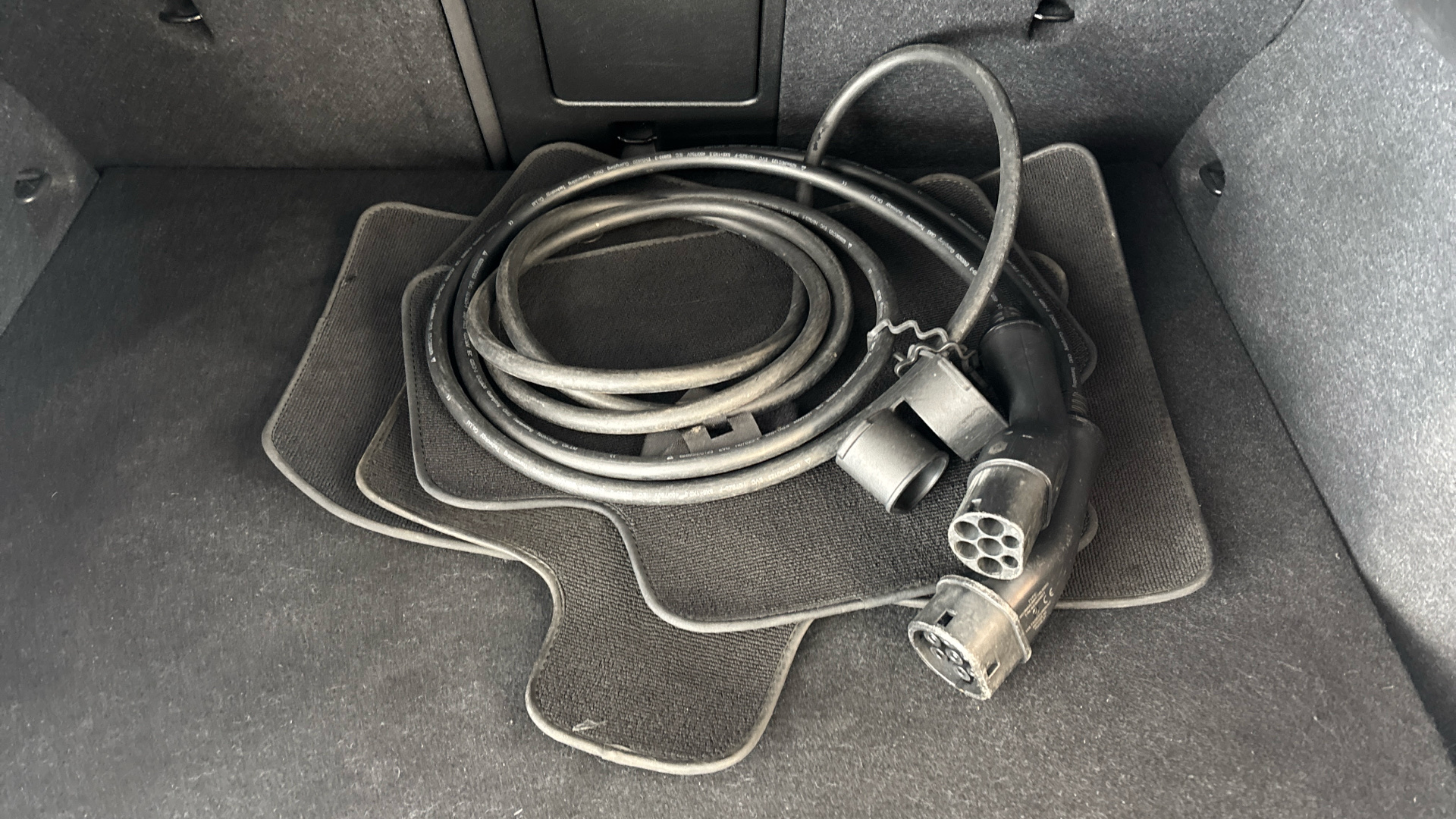 Volvo C40 170kW Recharge Core 69kWh 5dr Auto