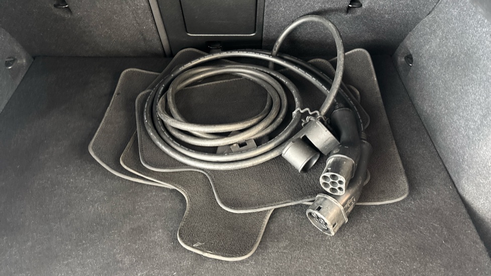 VOLVO C40 Image 22