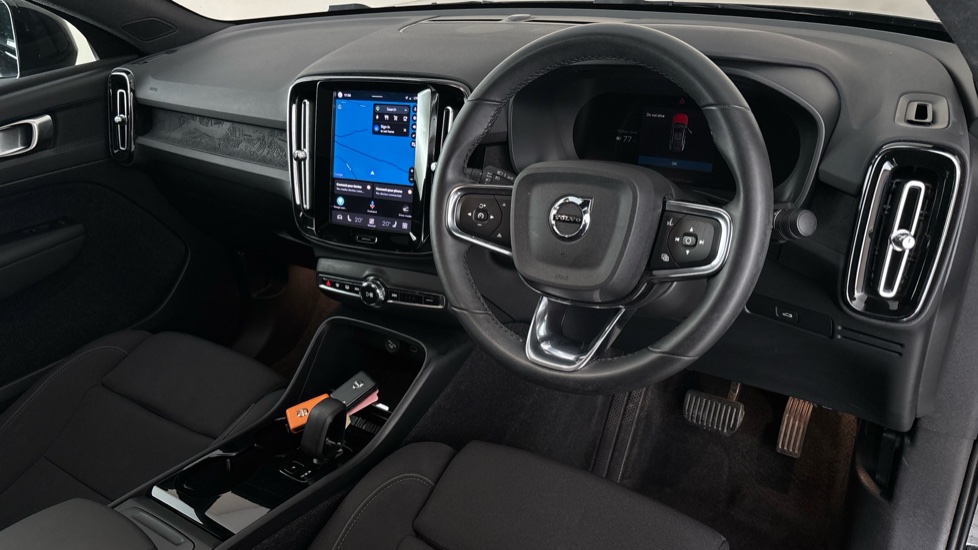 VOLVO C40 Image 9