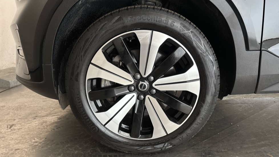 VOLVO C40 Image 17