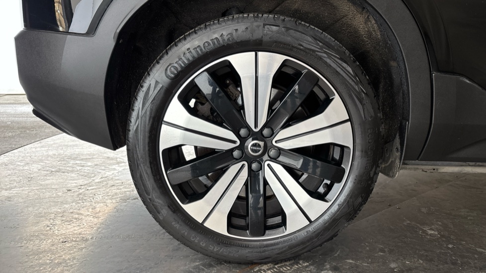 VOLVO C40 Image 19