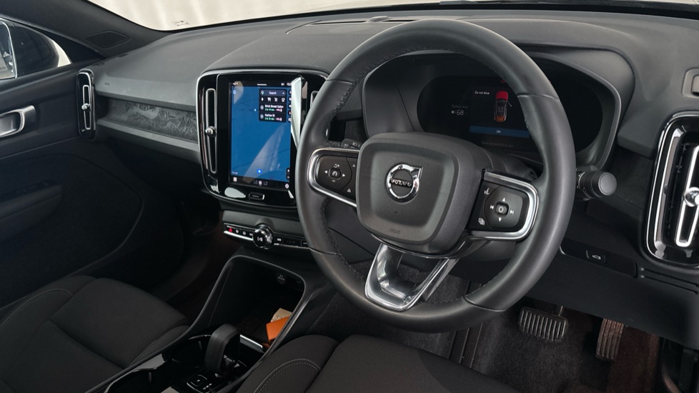 VOLVO C40 Image 9