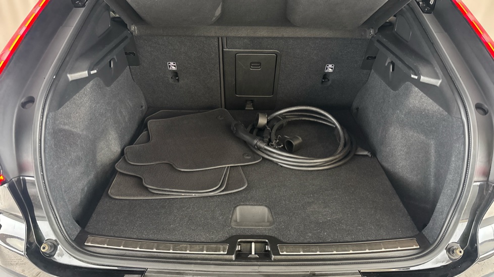 VOLVO C40 Image 15