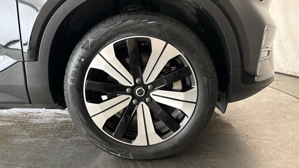 VOLVO C40 Image 20