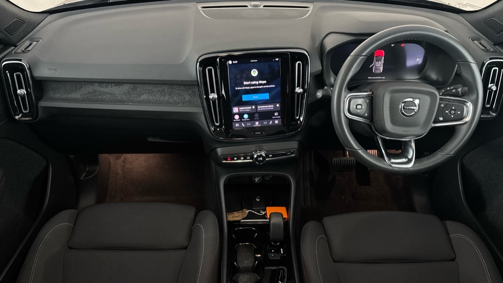 VOLVO C40 Image 11