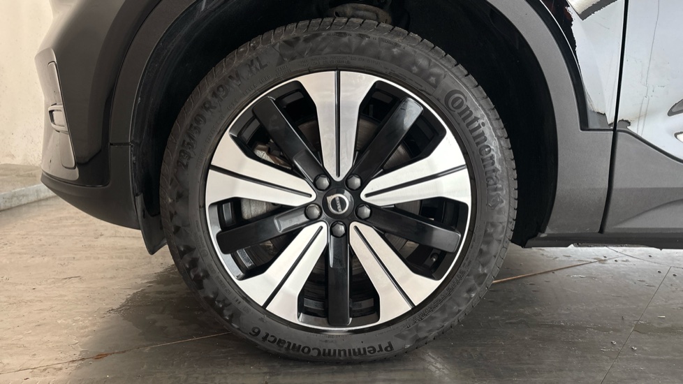 VOLVO C40 Image 17