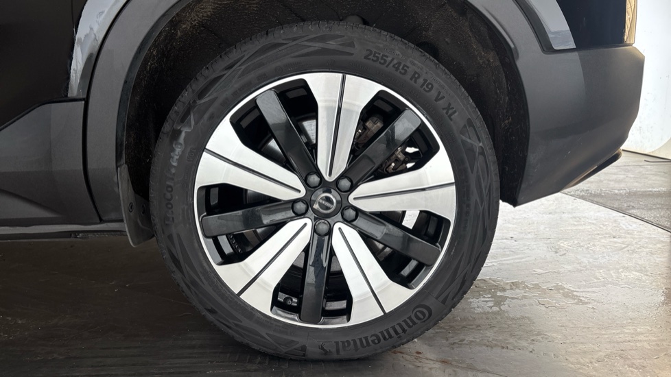 VOLVO C40 Image 18