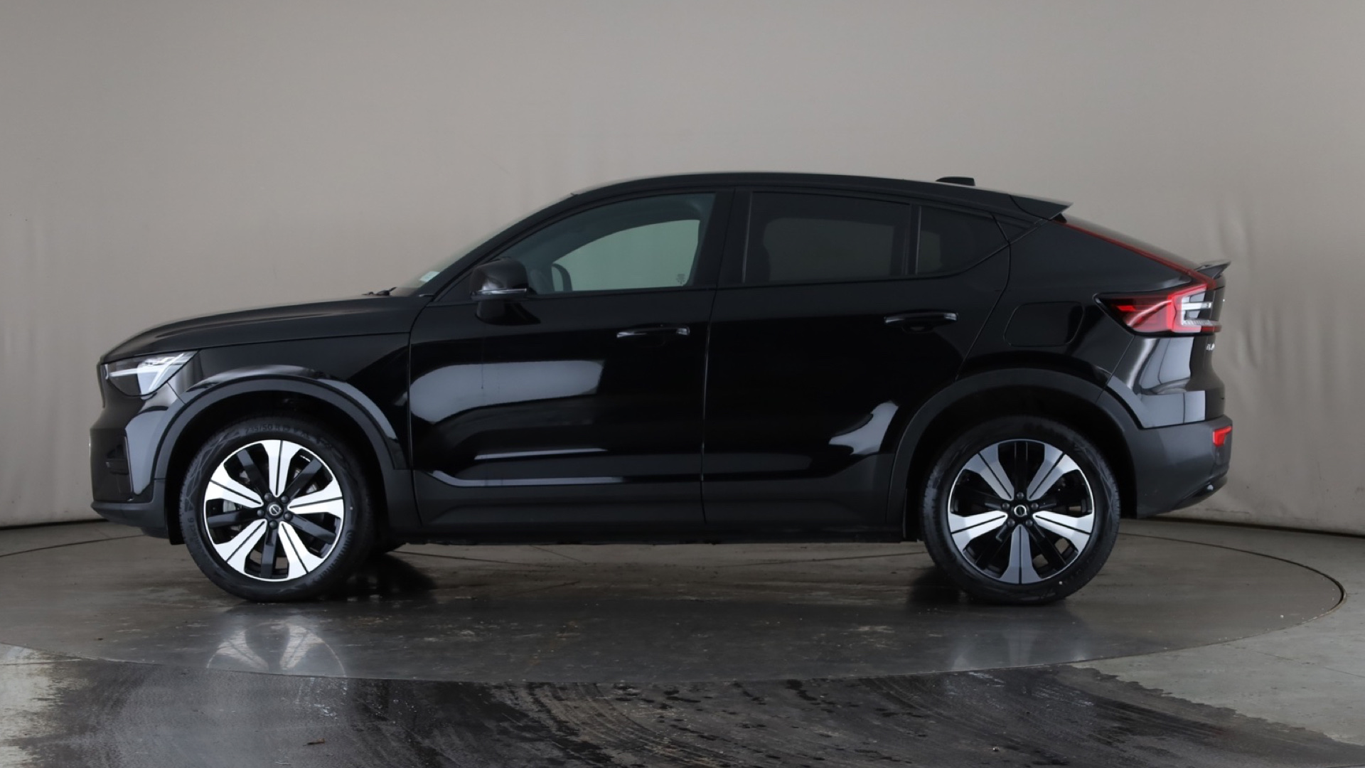 170kW Recharge Core 69kWh 5dr Auto