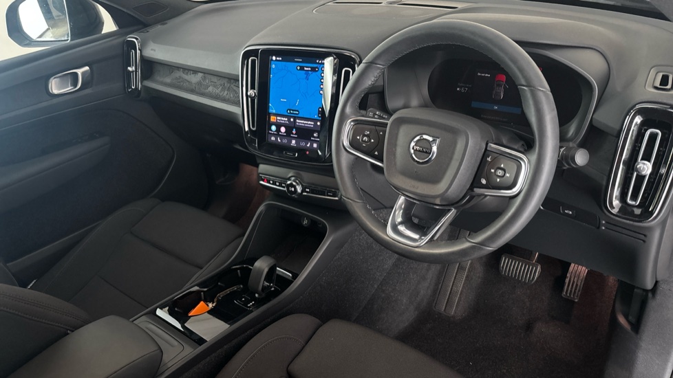 VOLVO C40 Image 9