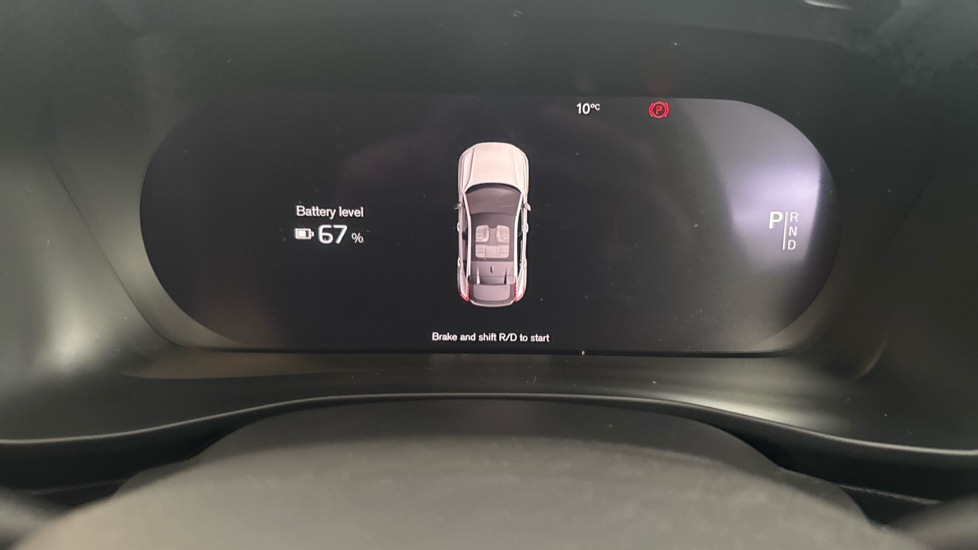 VOLVO C40 Image 13