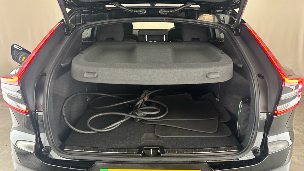 VOLVO C40 Image 15