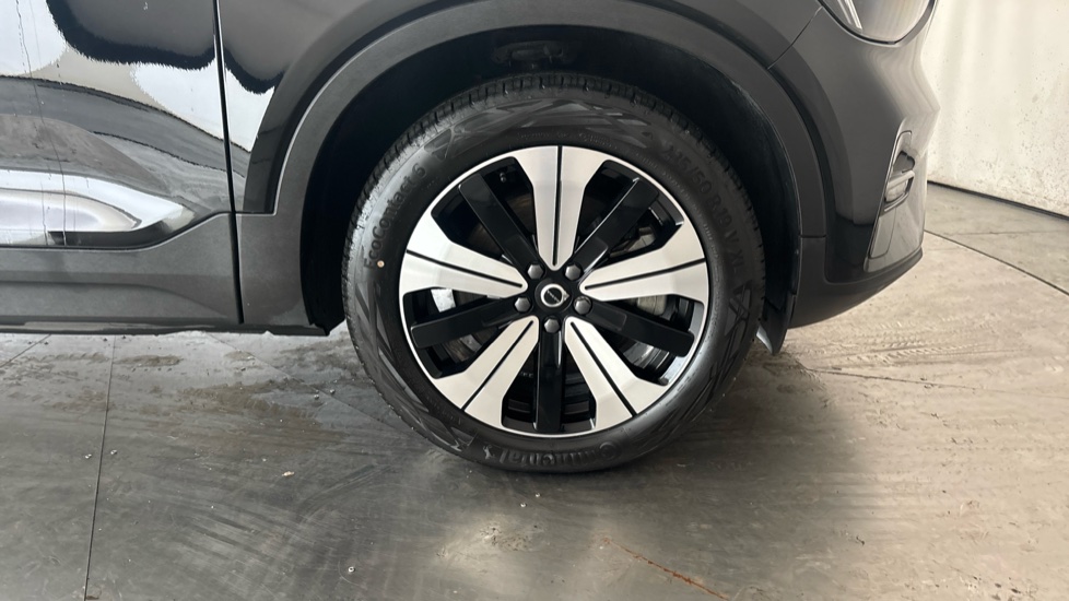 VOLVO C40 Image 20