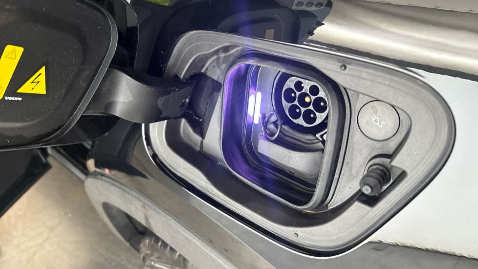 VOLVO C40 Image 21