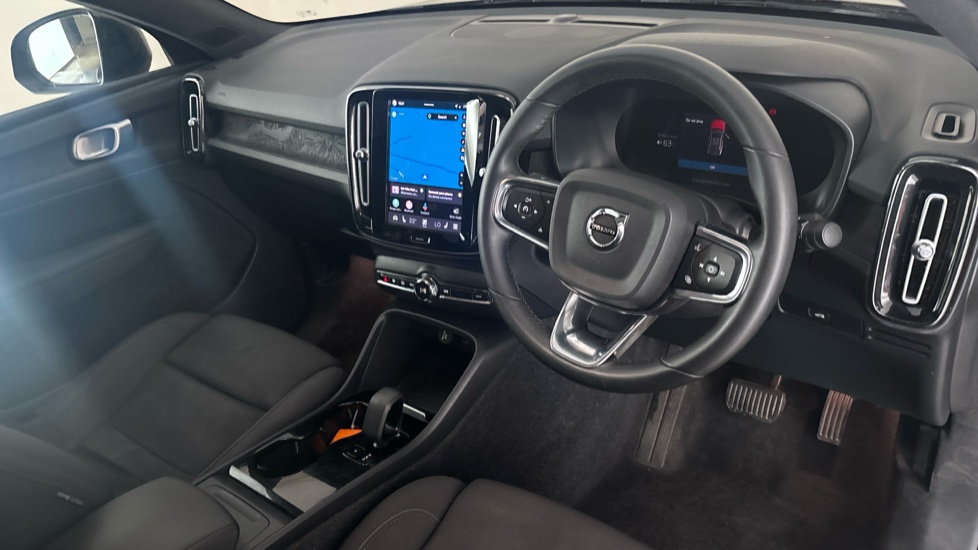 VOLVO C40 Image 9