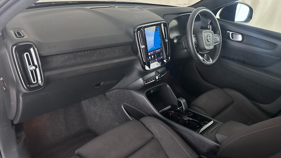 VOLVO C40 Image 10