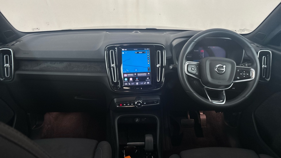 VOLVO C40 Image 11