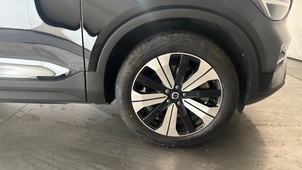 VOLVO C40 Image 20