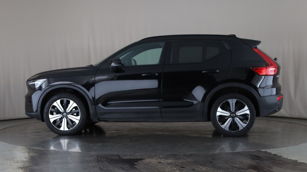 VOLVO XC40 Image 2