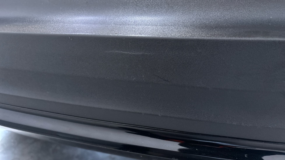VOLVO XC40 Scratches