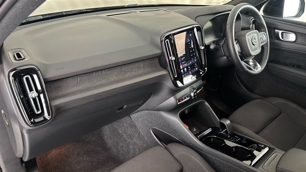 VOLVO XC40 Image 10