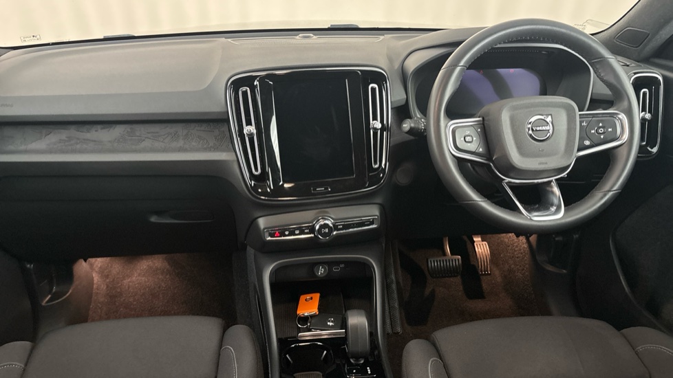 VOLVO XC40 Image 11