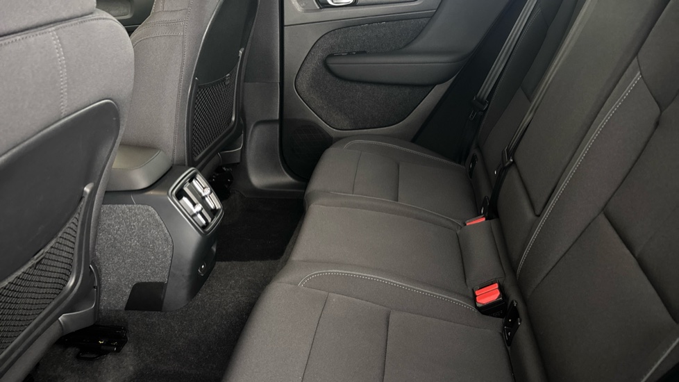 VOLVO XC40 Image 14