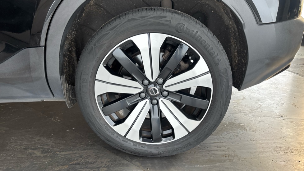 VOLVO XC40 Image 18