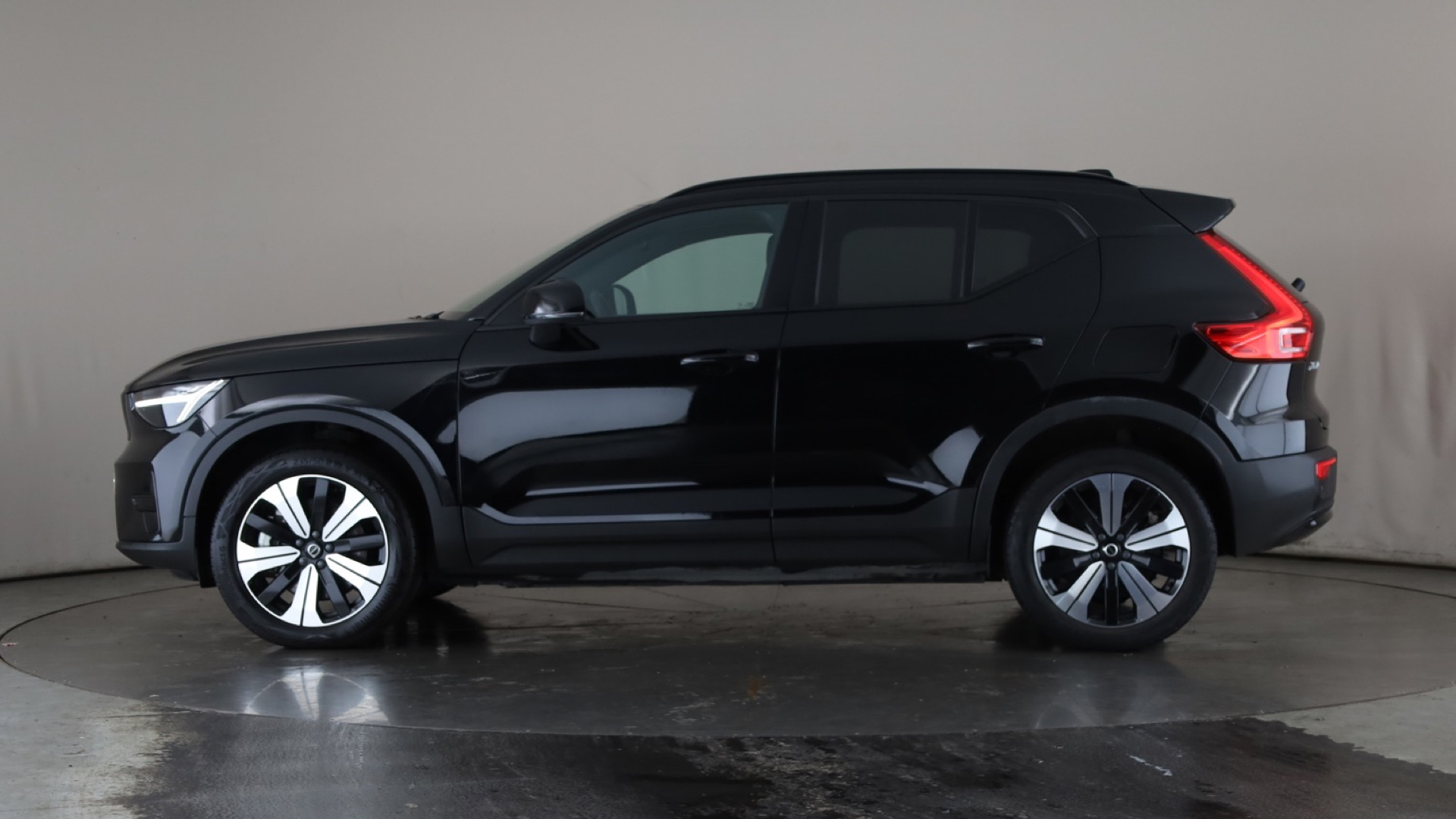 170kW Recharge Core 69kWh 5dr Auto