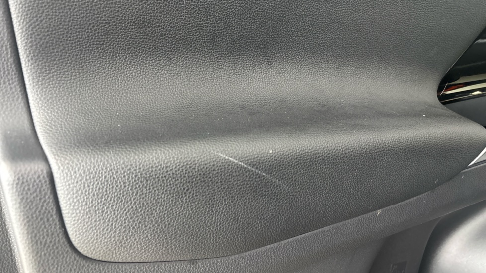 TOYOTA BZ4X Scratches