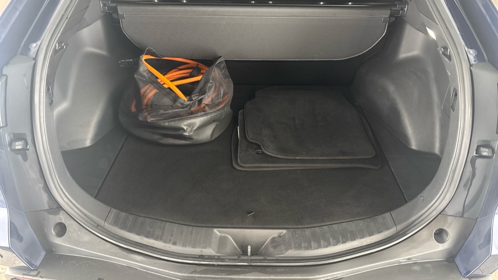 TOYOTA BZ4X Image 15