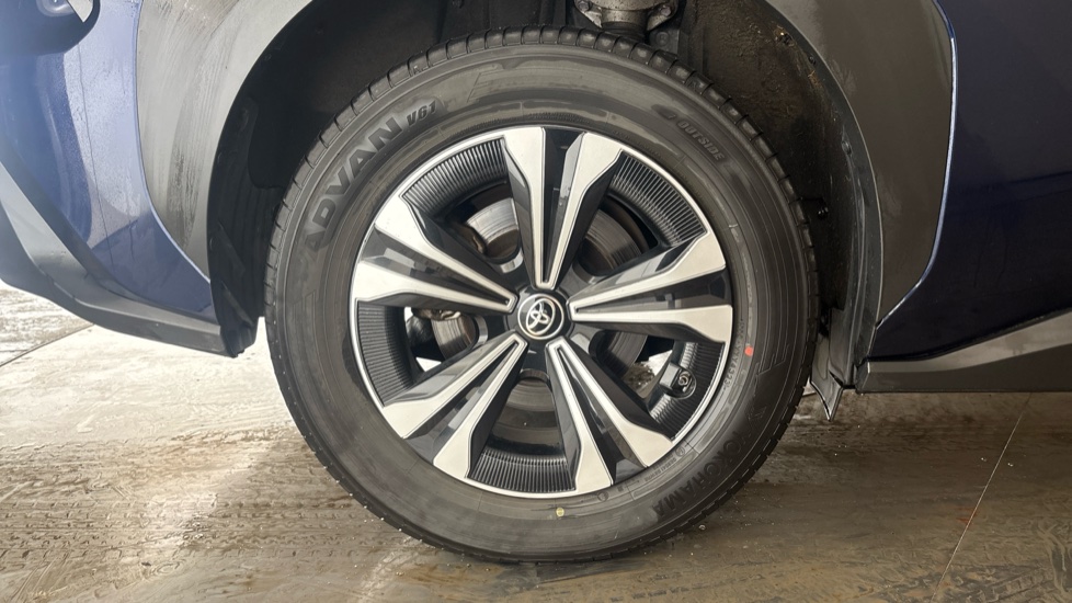 TOYOTA BZ4X Image 19